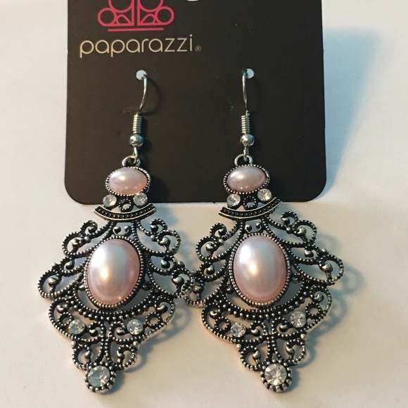 Paparazzi Jewelry - Paparazzi Earrings ONLY $5
